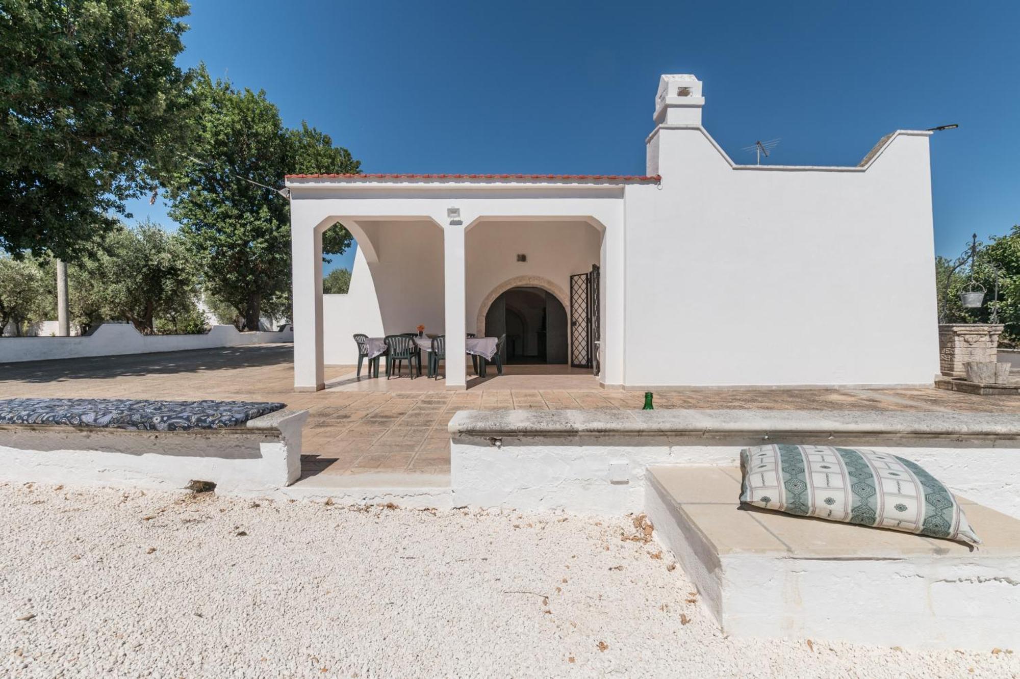 Вілла Trullo La Quercia Остуні Екстер'єр фото
