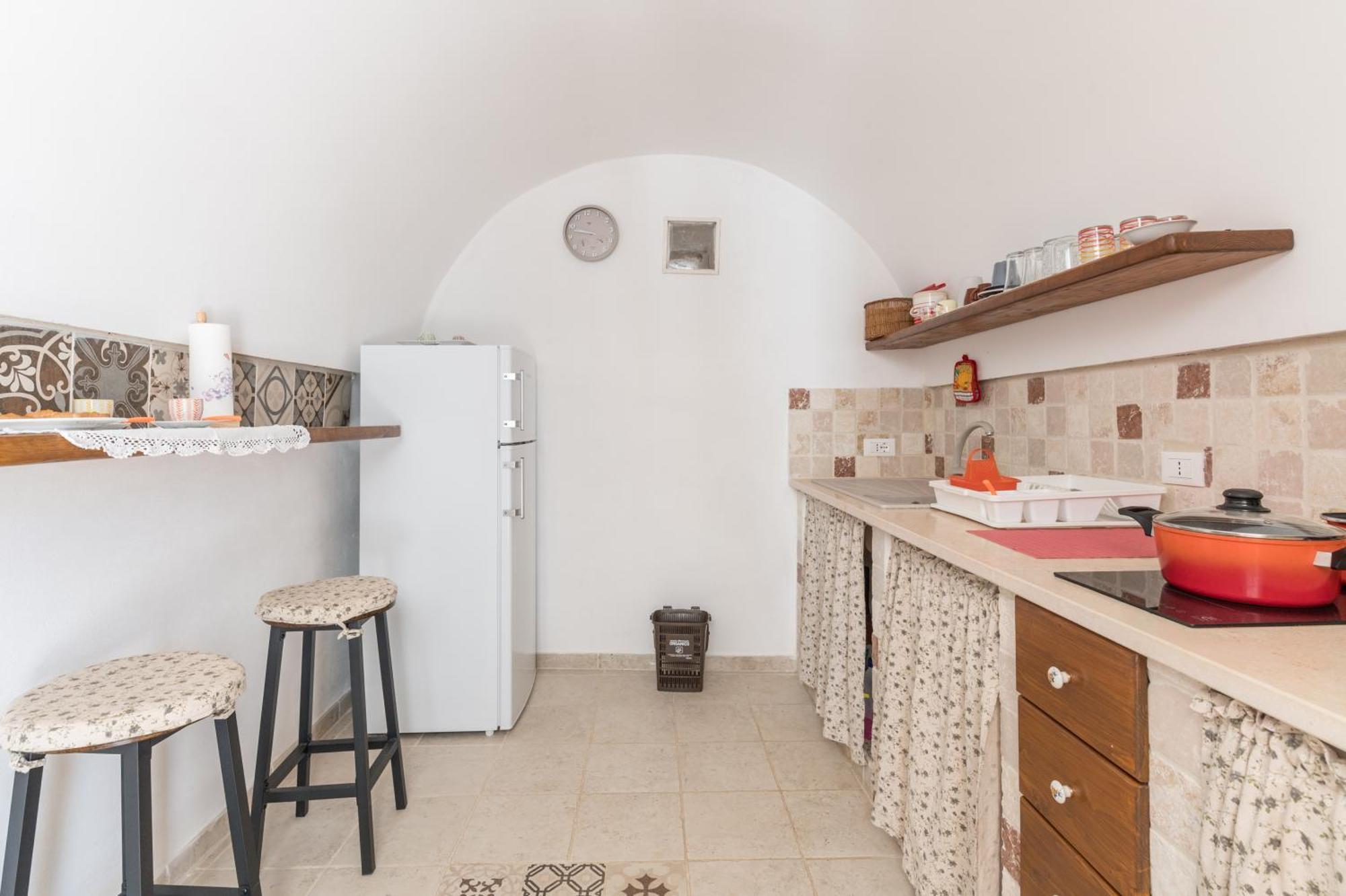Вілла Trullo La Quercia Остуні Екстер'єр фото